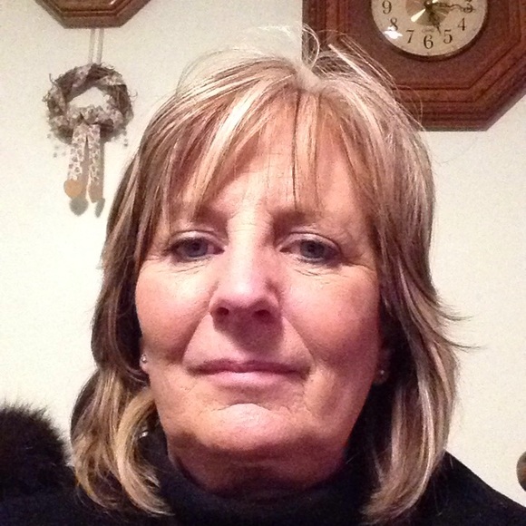 Meet your Posher, Robin - Picture 1 of 1